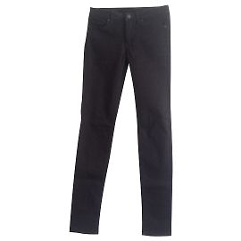 Vaqueros pitillo negros Uniqlo. tamaño 26X33 pulgada. Nunca usado. Negro