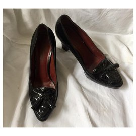 Bottega Veneta-Zapatos de salón con borlas de charol Bottega Veneta-Negro