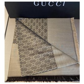 Gucci-Monogramm-Beige