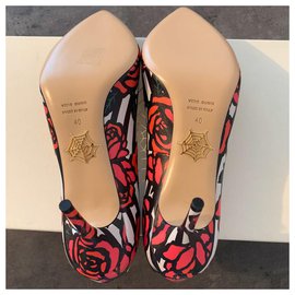 Charlotte Olympia-Charlotte Olympia pumps with rose print-Red