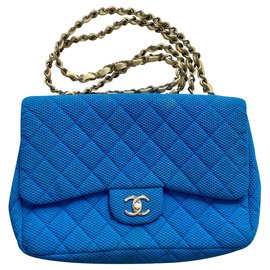 Forma classica Chanel Blu
