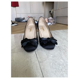 Chanel-Satin shoes-Black