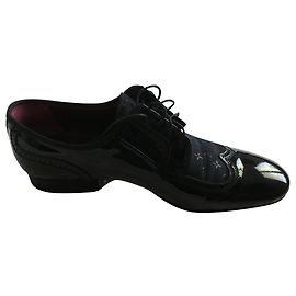 Louis Vuitton Scarpe derby in vernice nera LV Nero