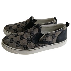 Gucci-Sneakers-Blue