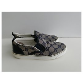 Gucci-Sneakers-Blue