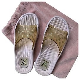 Sandales de plage rose clair Louis Vuitton Doré Autre