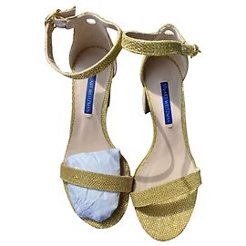 Stuart Weitzman Fast nacktes Gold Golden