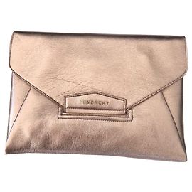 Givenchy Metallic Gold Antigona Clutch Bag Metallisch