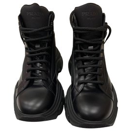 Prada Botas de combate Preto
