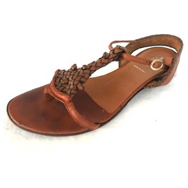 Fendi-Sandals-Brown,Cognac