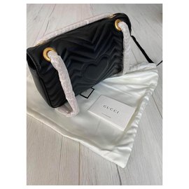 Gucci-Matelassé small shoulder bag-Black
