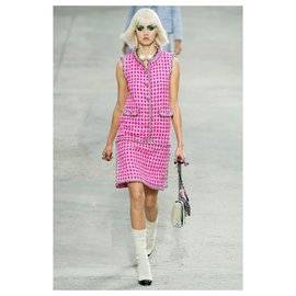 Chanel-8,7K$ tweed dress-Pink