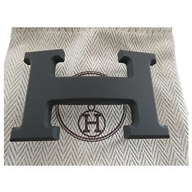 Hermès Loop 5382 em aço PVD preto mate Preto