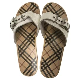 Burberry Brigitte Clogs Weiß