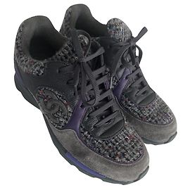 CHANEL TWEED SNEAKERS Anthrazitgrau