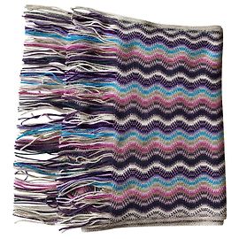 Classic Missoni scarf with pattern Multiple colors