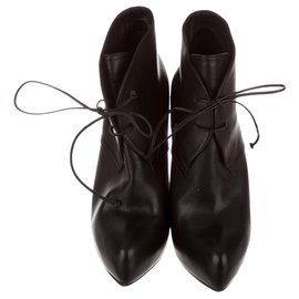 Bottega Veneta-Bottega Veneta ankle boots with lacing-Black