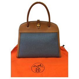 Hermès Dalvy Outro