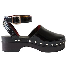 Chanel Holzschuhe Schwarz