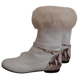 Giuseppe Zanotti Botas de couro com pele. Branco
