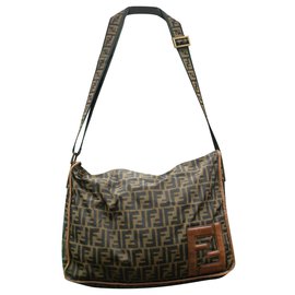 Fendi-Bolsas-Marrom