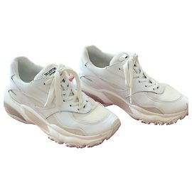 Valentino Garavani Bounce Blanc