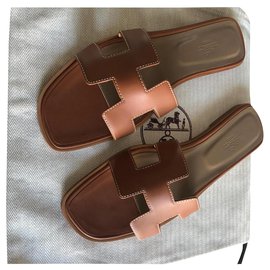 Hermès-SANDALI BASSI HERMES ORAN COLORE ORO NUOVO 37-Marrone