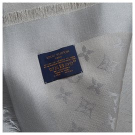 Louis Vuitton-Scialle Monogram Shine-Grau