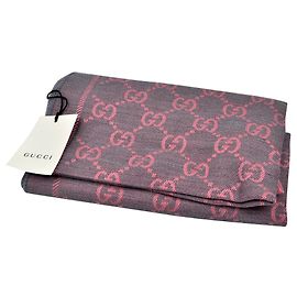 Lenço Gucci cinza-rosa 100% Monogramas de seda Rosa Cinza antracite