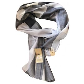 Burberry Sciarpa a quadri in lana e seta grigia Grigio