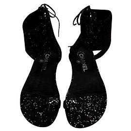 Sandali Chanel in camoscio di capra nero con micro glitter argento Nero