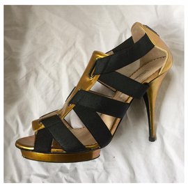 Oscar de la Renta-Sandálias de couro preto e dourado com bandagem-Preto,Dourado