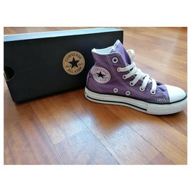 Converse-Klassisch-Lila