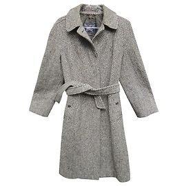 vintage Burberry women's coat in Irish Tweed t 40 Grey