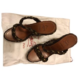 Christian Louboutin-Sandals-Dark brown