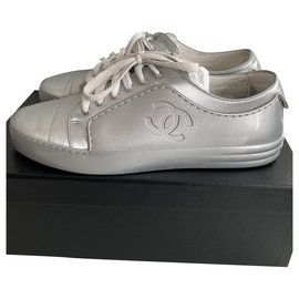 Chanel-CHANEL SILVER SNEAKERS , taille 40,5-Prata