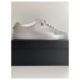 Chanel-CHANEL SILVER SNEAKERS , taille 40,5-Silvery