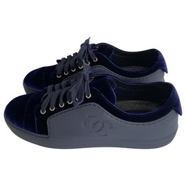 Chanel-Chanel baskets en cuir / velours , bleu nuit . Taille 40,5-Bleu Marine