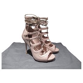 Alexander McQueen nackte Schnürsandalen Beige