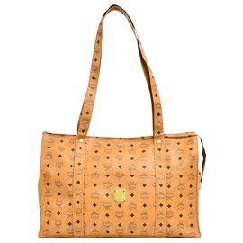 mcm tote with pouch