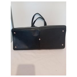 Fendi-Handbags-Black