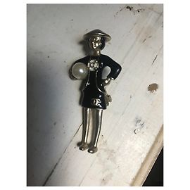 Chanel Figurina spilla Nero