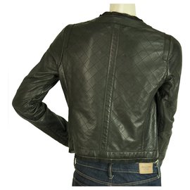 Dolce & Gabbana-Dolce & Gabbana Black Quilted Lambskin Cropped Leather Jacket size 40-Black