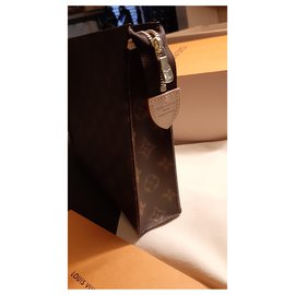 Louis Vuitton-BOLSILLO TOILET 26-Marrón oscuro