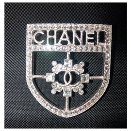 Chanel-2016 Swarovski brooch-Silvery