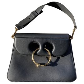 JW Anderson-Piercing bag-Black