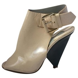 Chloé-Chloe patent ankle boots-Beige,Cream