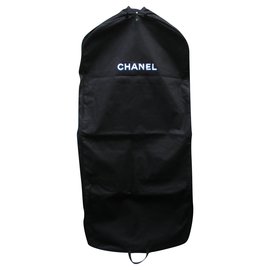 Chanel-Bolsa de viaje-Negro