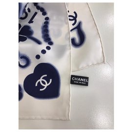 Chanel-Bufanda de seda de chanel-Blanco roto