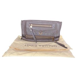 Louis Vuitton-Louis Vuitton Pochette Espumante Couro Empreinte Terre (Castanho)-Marrom